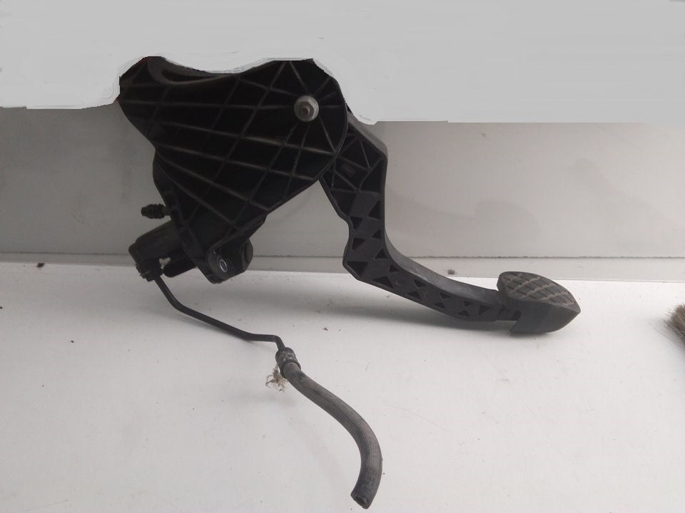 Pedal de embrague