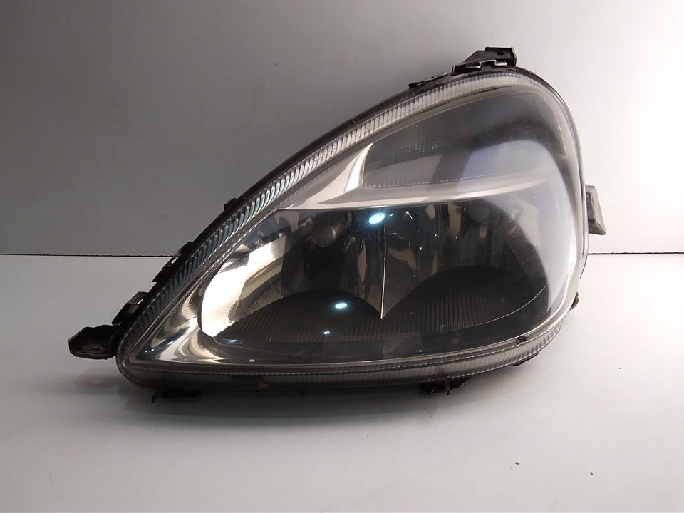 Left headlight