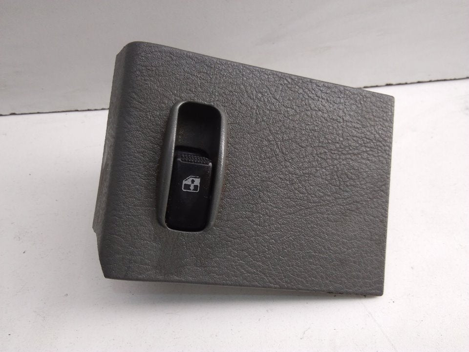 Rear right window button