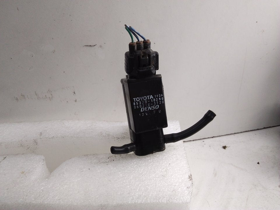 Bomba limpiaparabrisas