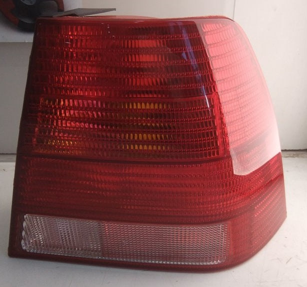 Piloto trasero derecho