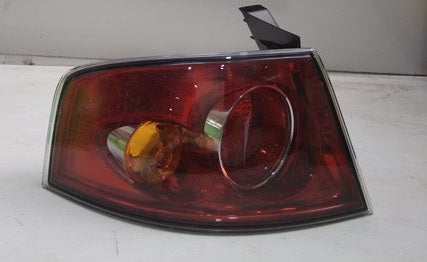 Piloto trasero izquierdo