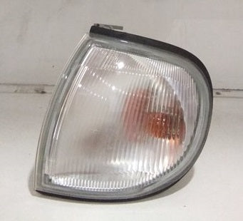 Faro delantero izquierdo