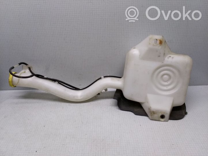 Windshield wiper reservoir