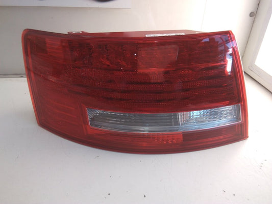 Piloto trasero izquierdo