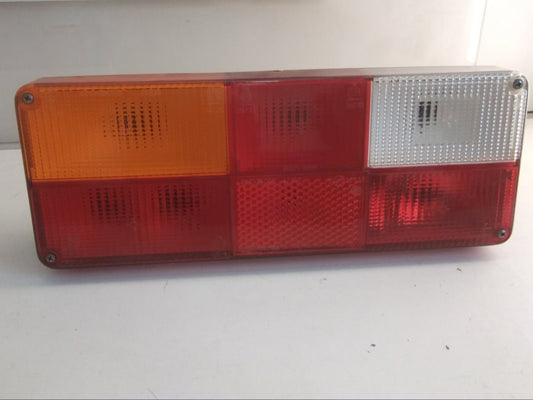 Piloto trasero izquierdo