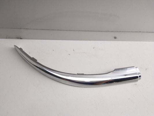 Moulure de pare-chocs arrière