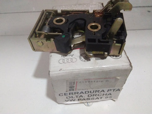Cerradura delantera derecha