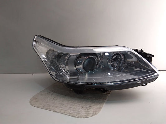 Right headlight