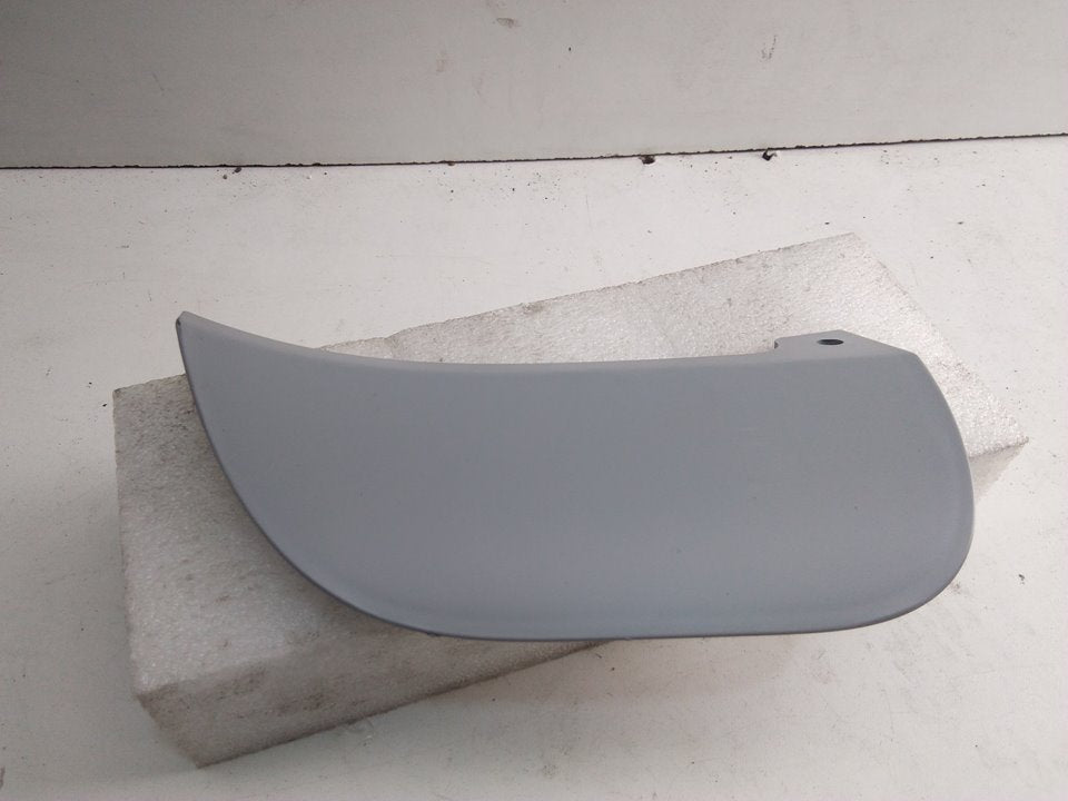 Windshield wiper cover cap