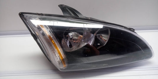 Right headlight