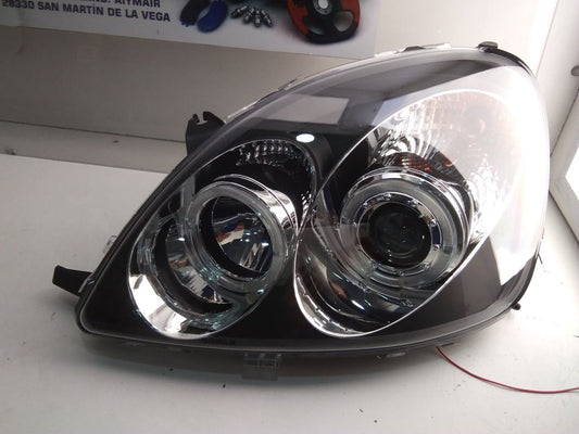 Toyota Headlight Set