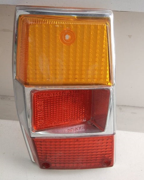 Piloto trasero izquierdo