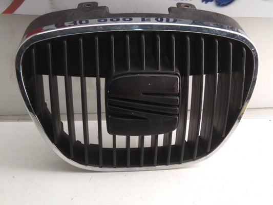 Front grille