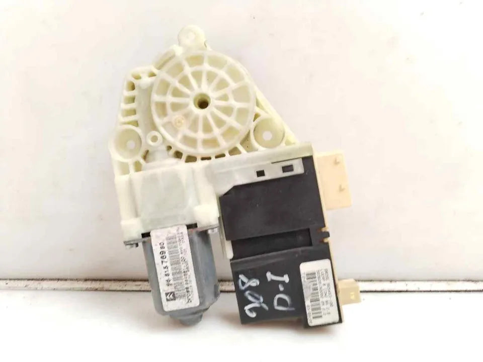 Moteur de lève-vitre