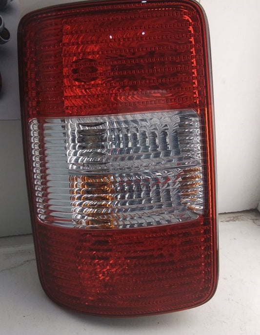 Piloto trasero izquierdo