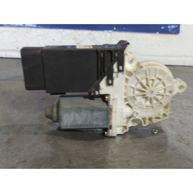 Motor elevalunas