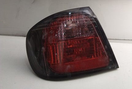 Pilote arrière gauche