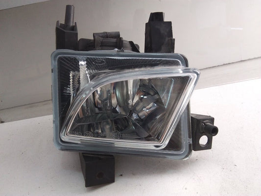 Feu antibrouillard gauche