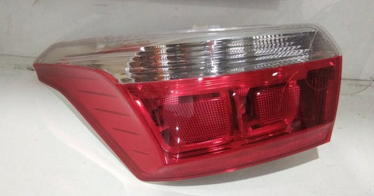 Piloto trasero izquierdo