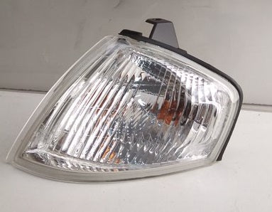 Faro delantero izquierdo