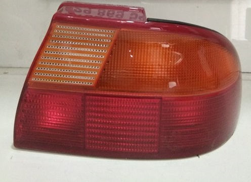 Piloto trasero derecho