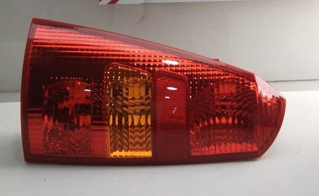 Pilote arrière gauche