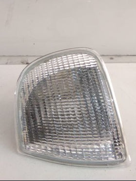 Faro delantero izquierdo