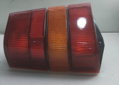 Piloto trasero izquierdo