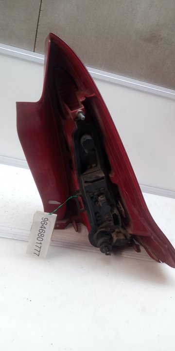 PILOTO TRASERO IZQUIERDO