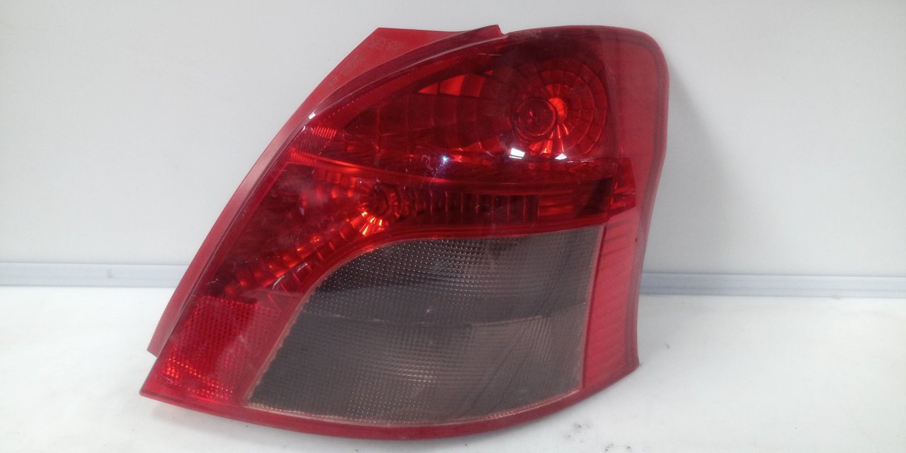 PILOTO TRASERO DERECHO