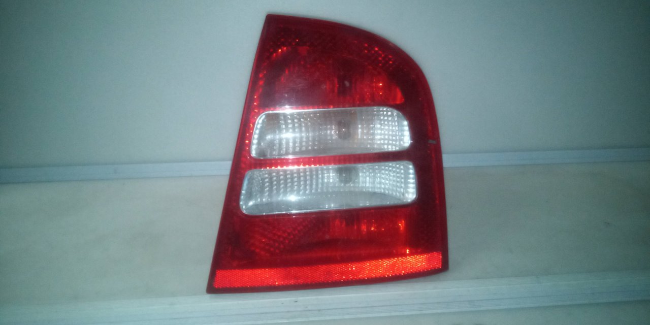 PILOTO TRASERO DERECHO