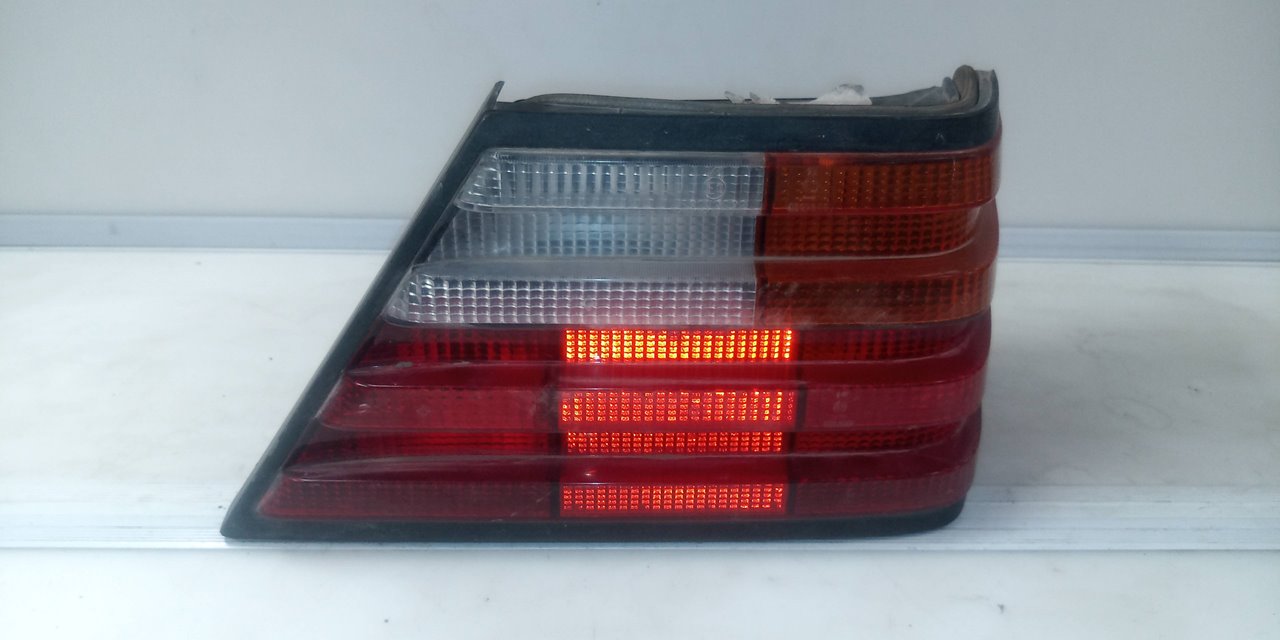 PILOTO TRASERO DERECHO