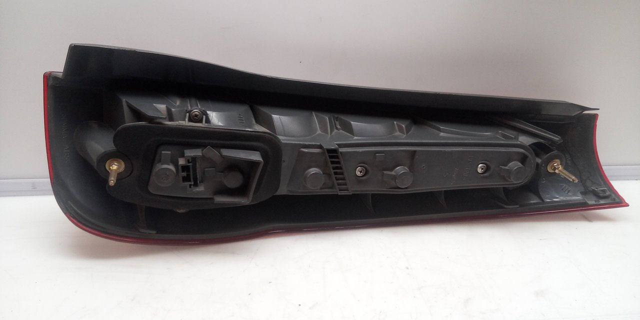 PILOTO TRASERO IZQUIERDO