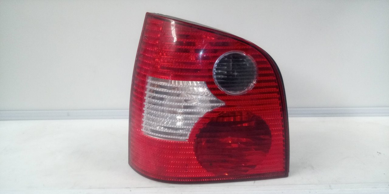 PILOTO TRASERO IZQUIERDO