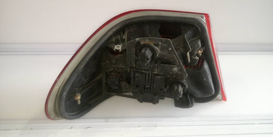 PILOTO TRASERO IZQUIERDO