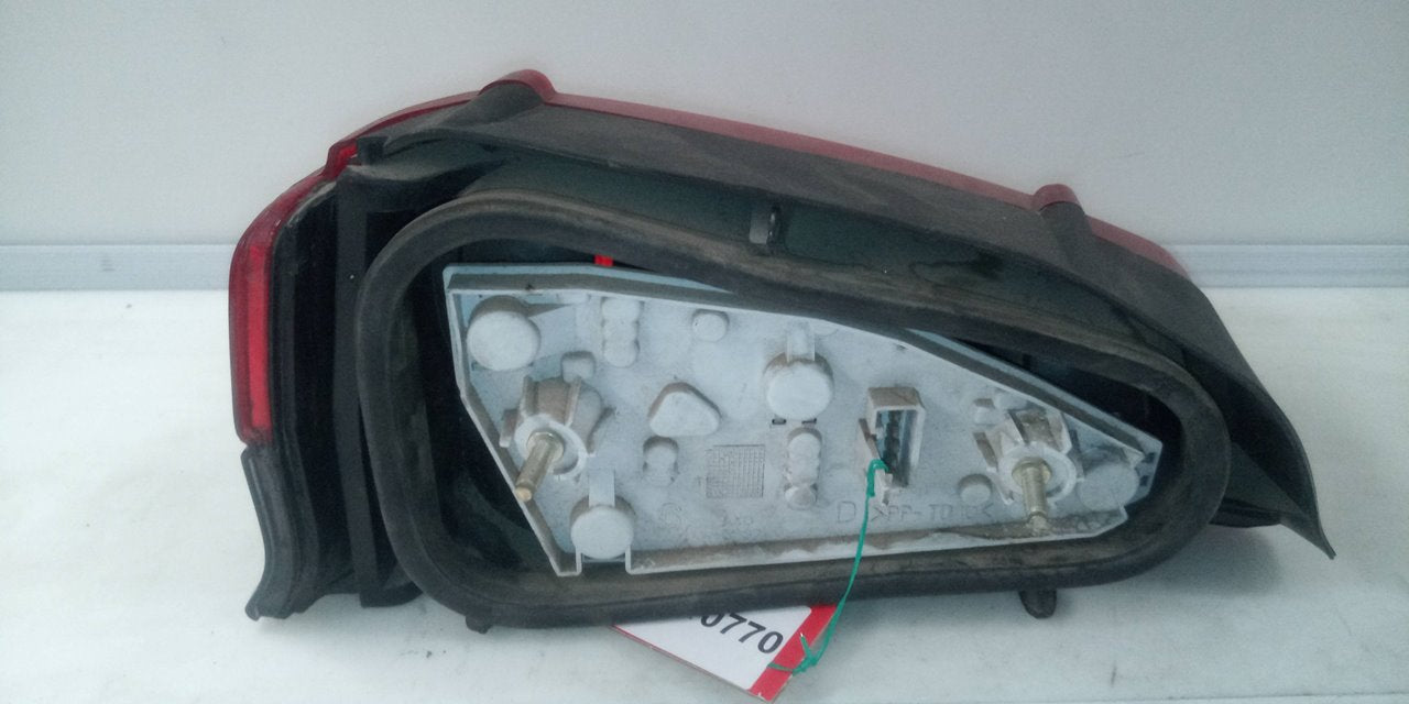 PILOTO TRASERO DERECHO