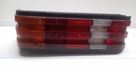 PILOTO TRASERO DERECHO