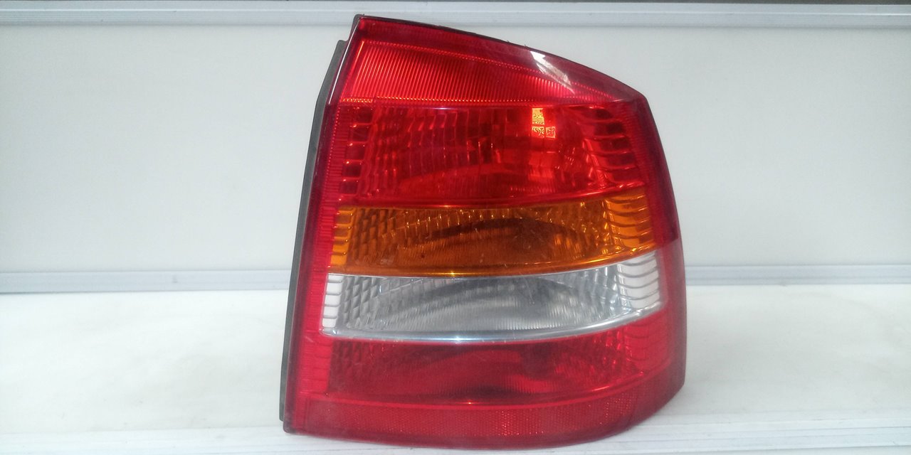 PILOTO TRASERO DERECHO