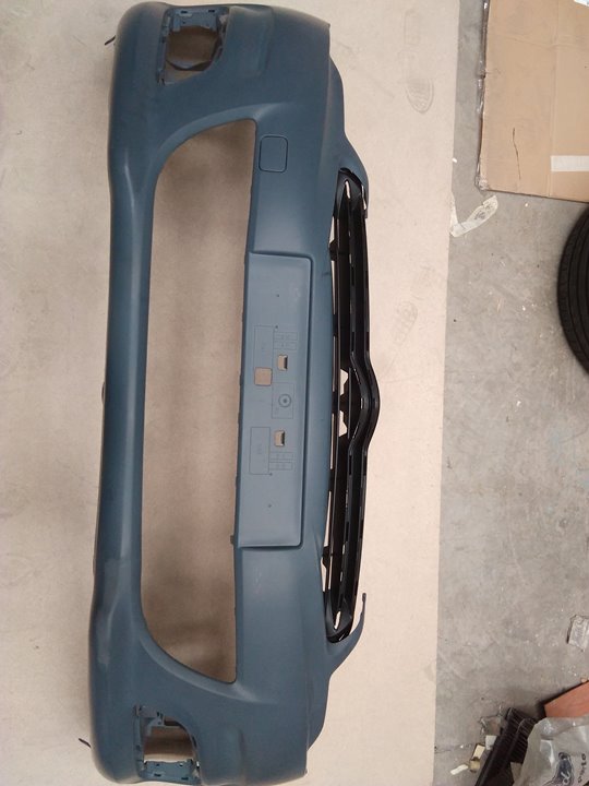 PARAGOLPES DELANTERO