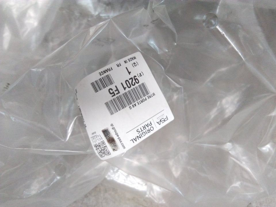 LUNA DELANTERA IZQUIERDA